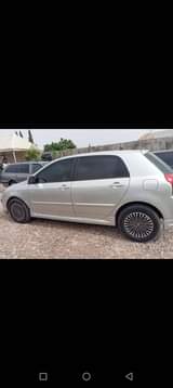 A picture of Toyota ubama 2006 model
