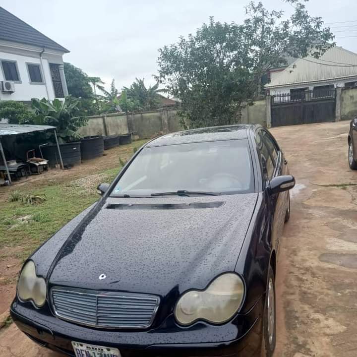 A picture of 2004 Benz Compressor