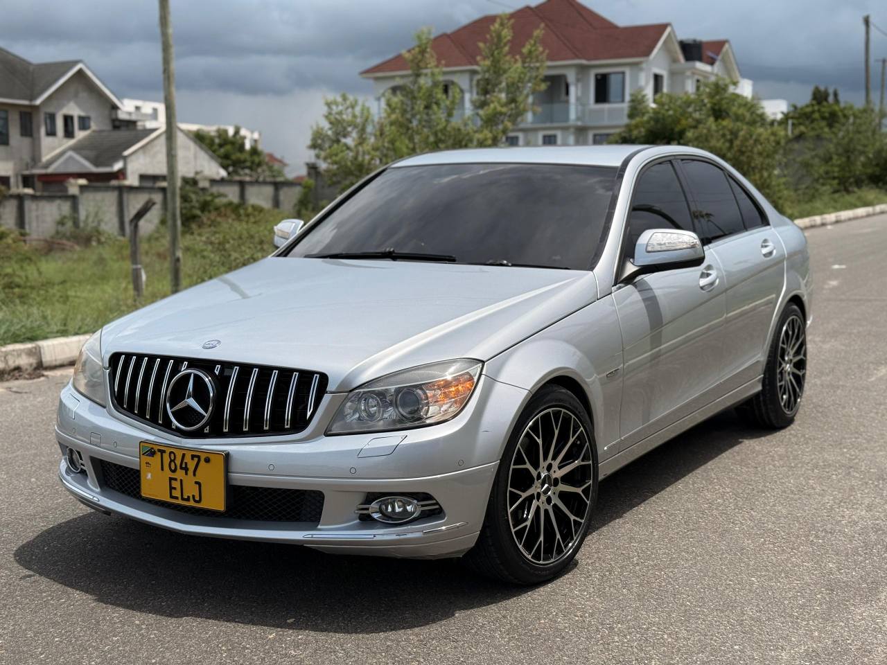 A picture of MERCEDES BENZ C200 ELJ 0783649769
