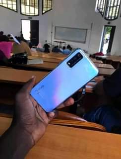 A picture of Vivo Y12s