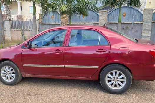 A picture of Toyota Corolla 2004 model