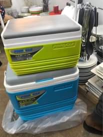 A picture of Ice coolers 0704297488