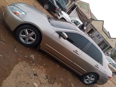 A picture of Honda Accord EOD 2004 4 plugs Uber Bolt Standard Everything