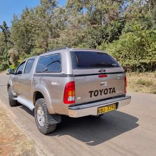 used toyota hilux