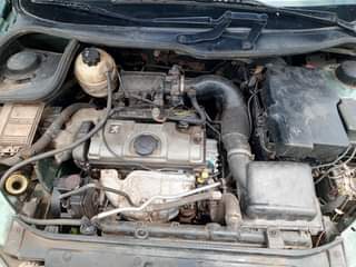A picture of PEUGEOT 206 AUTOMATIC GEAR