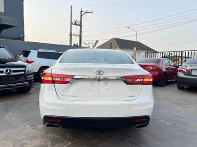 A picture of 9months Registered 2014 Toyota Avalon Limited edition