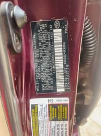 A picture of Toyota Avalon 07