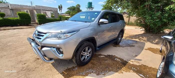 used toyota fortuner