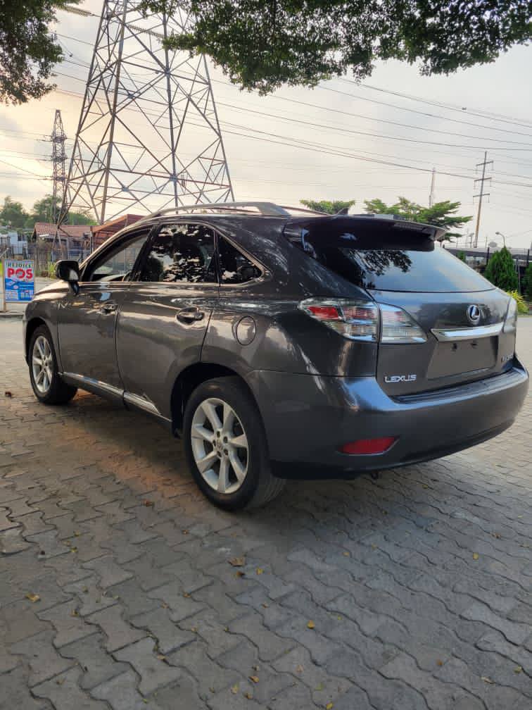 A picture of DISTRESS SALE FOREIGN USED TOKS LEXUS RX350 2010 MODEL