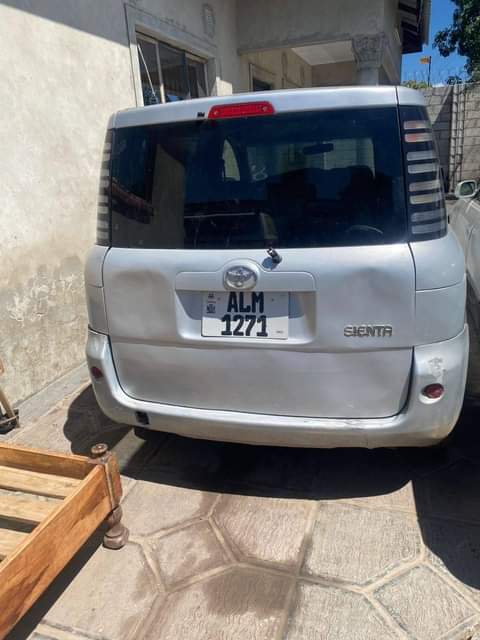 toyota sienta