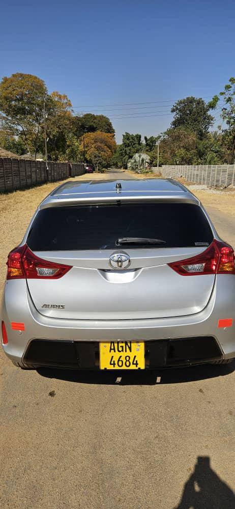 used toyota auris