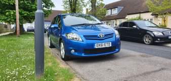 toyota auris