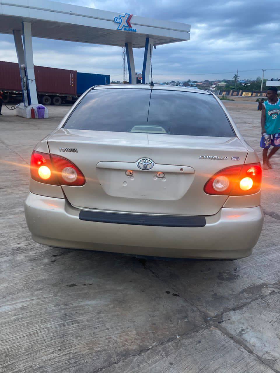 A picture of Toyota corolla 2007