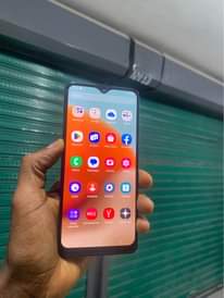 A picture of SAMSUNG A32 GB 128 RAM 6 LAINI 2
