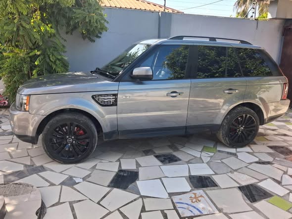 A picture of RANG ROVER SPOT MODEL 20011
