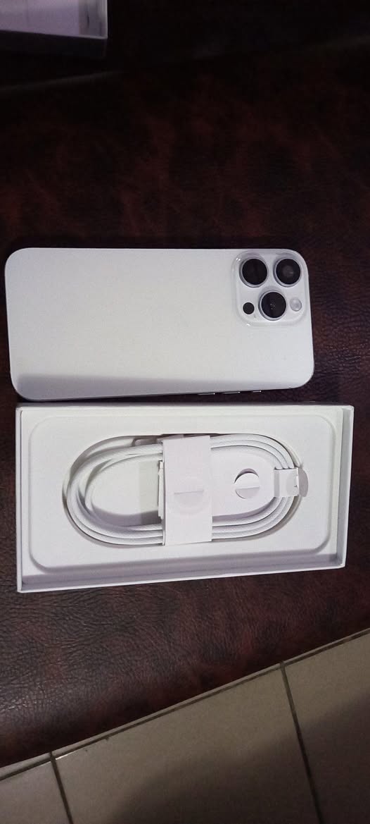 A picture of iphone 16pro max