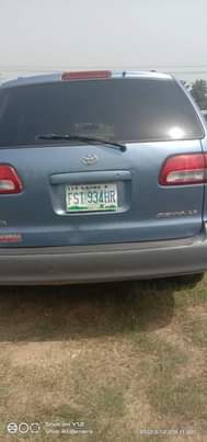A picture of Sharp Belgium grade Toyota sienna 2004 Engine is standard Gear