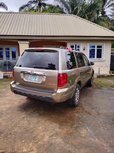 A picture of Very clean registered Honda Pilot 2005 model AC chilling engine