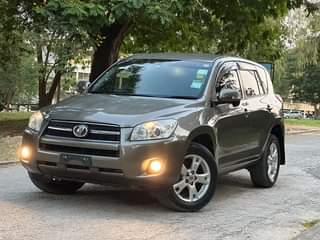 A picture of Toyota rv4