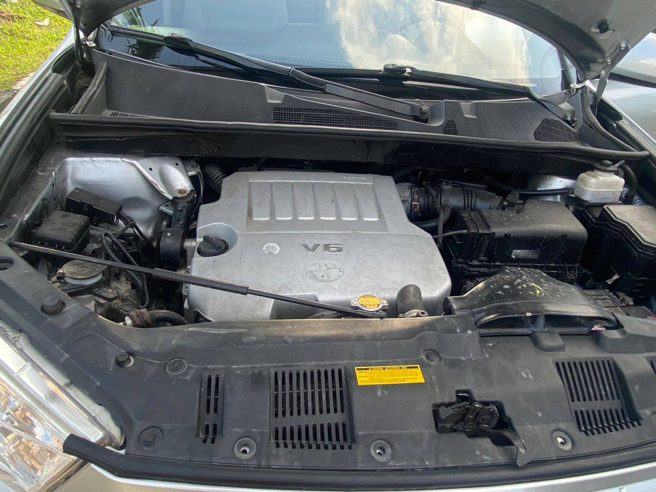 A picture of Distressed Sale of 2013 foreign Used Toyota Highlander