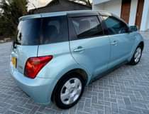 A picture of TOYOTA IST