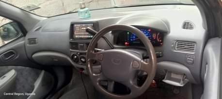 A picture of Toyota Raum old shape
