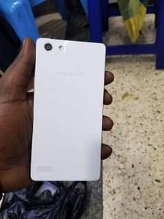 A picture of Oppo A33 32gb dual sim 200k
