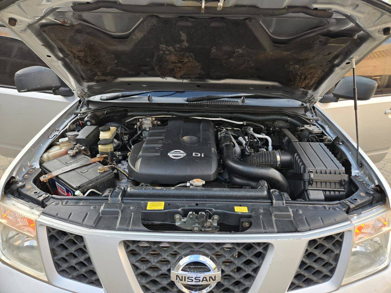 A picture of NISSAN NAVARA FOR SALE ASKING PRICE 1.1M NEG CALL WHATSAPP