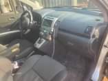 A picture of Toyota verso 04