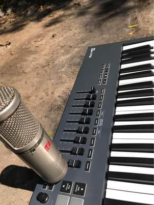 A picture of Midikeyboard na mic 0782165850