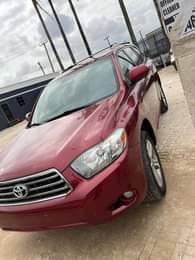 A picture of Toyota highlander 2010 toks 16m Abule egba 08134770440