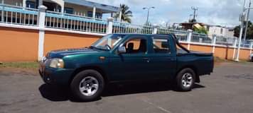 nissan navara