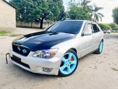 used toyota altezza