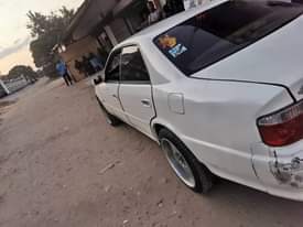 A picture of Toyota chaser avante