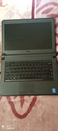 A picture of DELL latitude i3 5th generation at 500 000