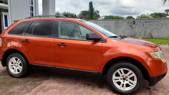 A picture of FORD EDGE
