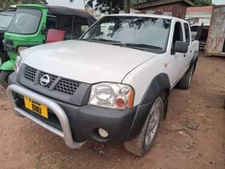 A picture of NISSAN HARDBODY KALI SANA INAUZWA