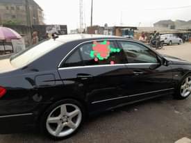 A picture of 2012 Mercedes Benz E220 Diesel engine in very good condition