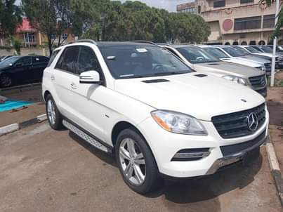 A picture of Mercedes ML 350