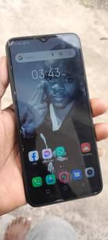 A picture of INFINIX HOT 10