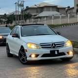 A picture of 2008 Benz C350 Yes