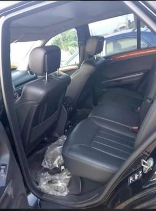 A picture of ML350 4MATIC