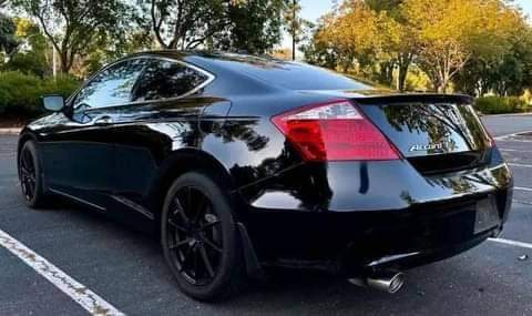 A picture of 2010 Honda Accord EX L V6 Coupe Price 3000 Down