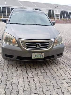 A picture of 2009 HONDA ODYSSEY VAN