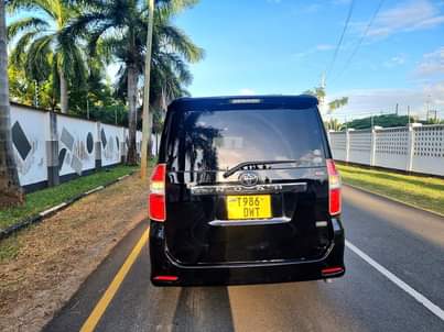A picture of Toyota noah