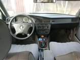 A picture of 1989 Mercedes Benz 190E V4