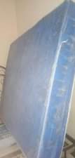 A picture of Godoro na redio