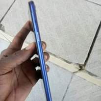 A picture of oppo a83