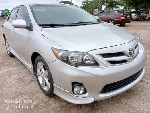A picture of Toyota Corolla 2012 everything working perfectly Ac chilling like Ice