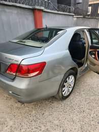 A picture of 1st body 2009 dubai spec Toyota CAMRY 4cyl engine Andriod